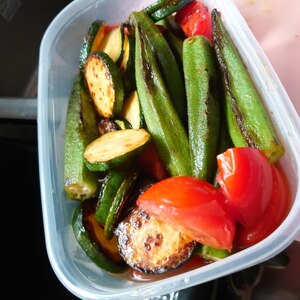 夏野菜たっぷり ズッキーニとなすのトマトマリネ レシピ 作り方 By うーころちゃん 楽天レシピ 夏野菜たっぷり ズッキーニとなすのトマトマリネ レシピ 作り方 By うーころちゃん 楽天レシピ